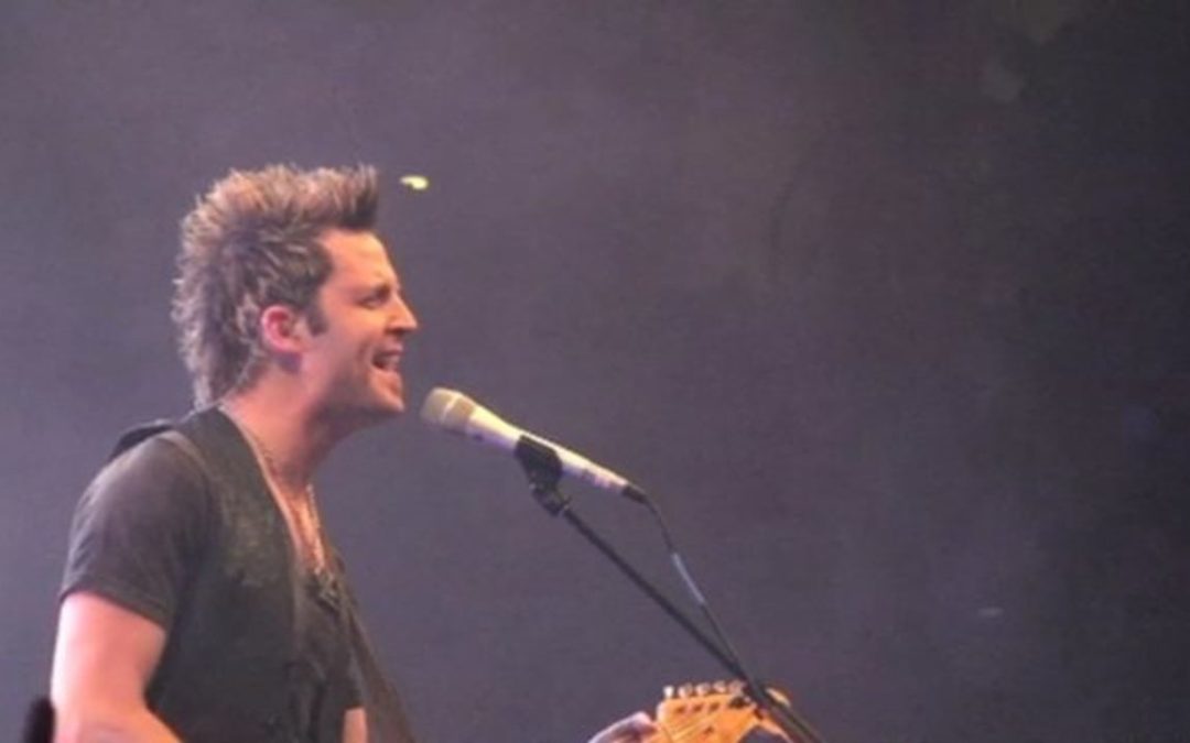 Lincoln Brewster Shreds